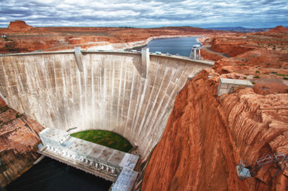 © iStockphoto.com/AlexeyKamenskiy | A view of the Glen Dam in Page, Arizona.